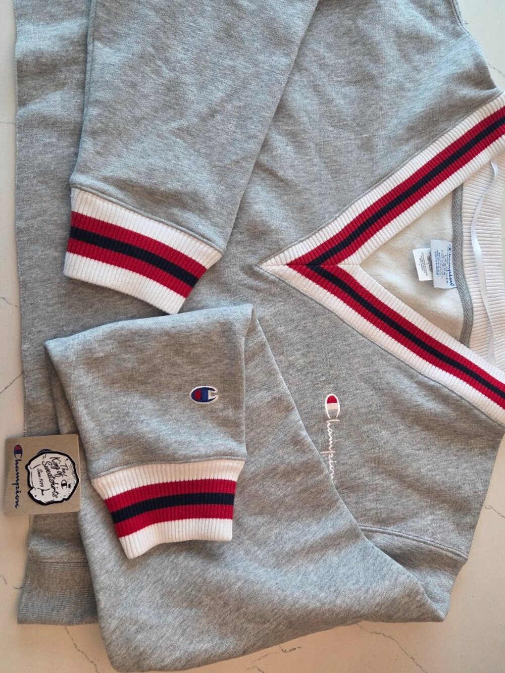 Champion Reverse Weave, Oversized Cropped V-Neck Sweatshirt, Light Gray, Size L